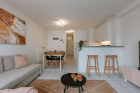 Huswell - Stunning Apartment with Side Sea View in Koksijde